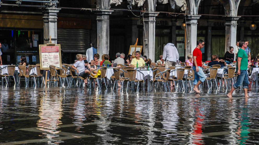 Ob der Klimawandel als Aufruf zu mehr Nachhaltigkeit interpretiert wird, ist eine offene Frage. Dieses Bild beantwortet sie negativ.